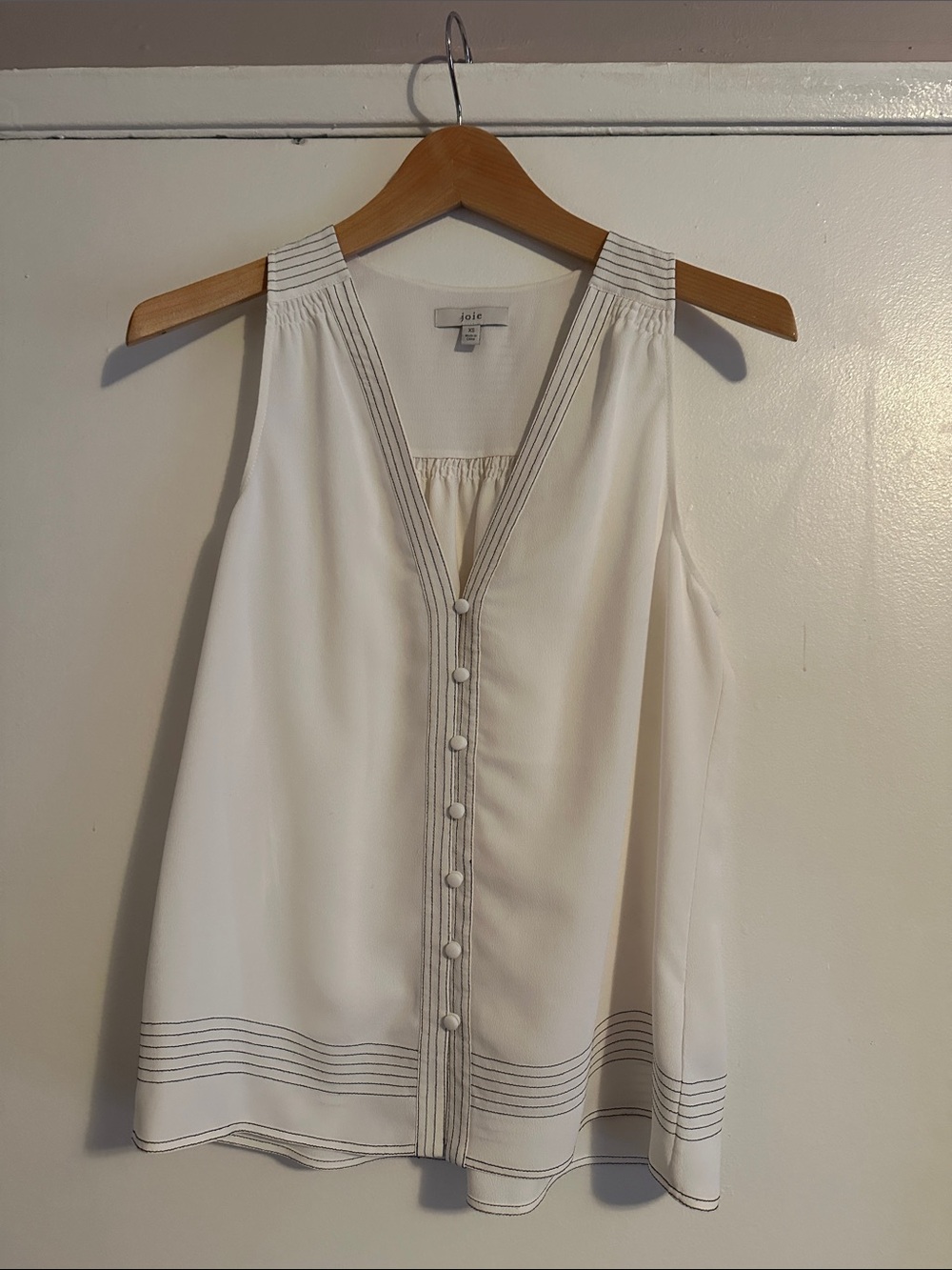 Joie Cream Sleeveless V-Neck Button Front Camisole with Contrast Stitch